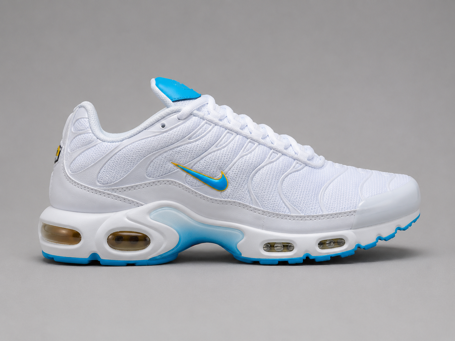 TN White Sky Blue – Blanc / Bleu Ciel