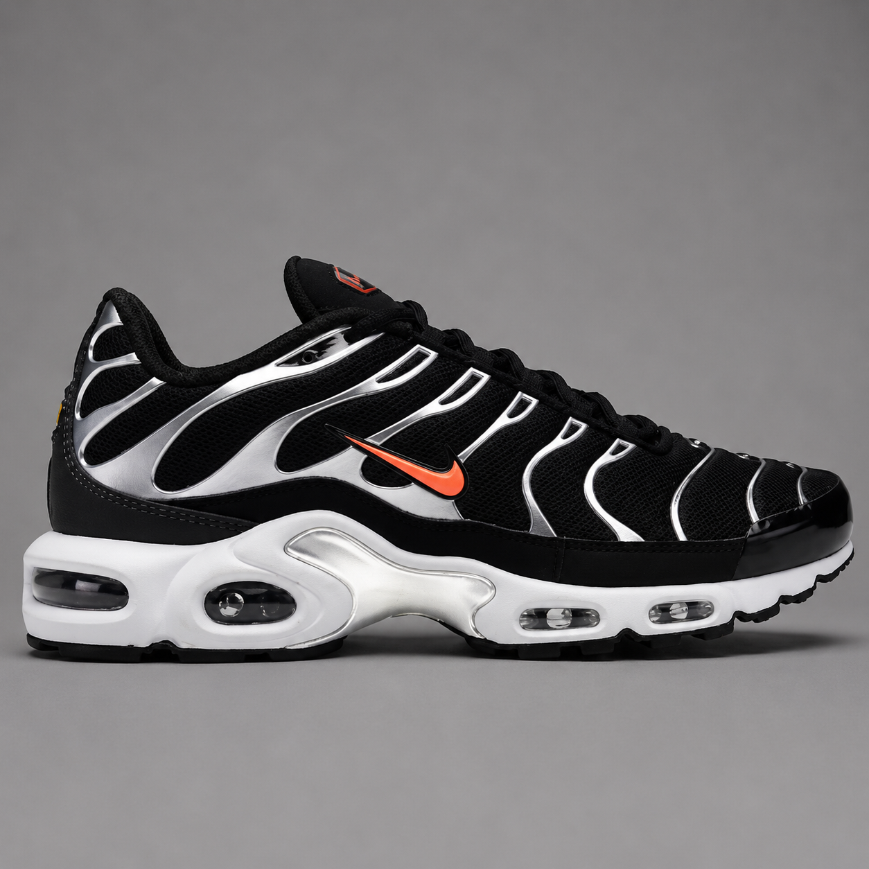 TN Black Orange Volt – Noir / Blanc / Orange Énergie