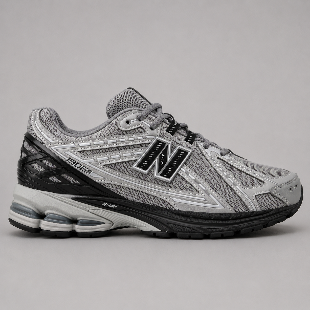 1906R Grey Black – Gris / Noir