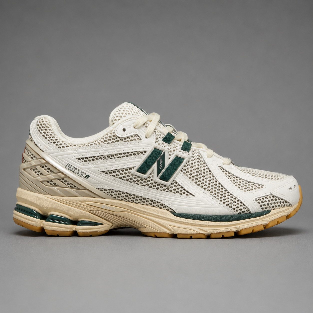 1906R – Cream Green Gum