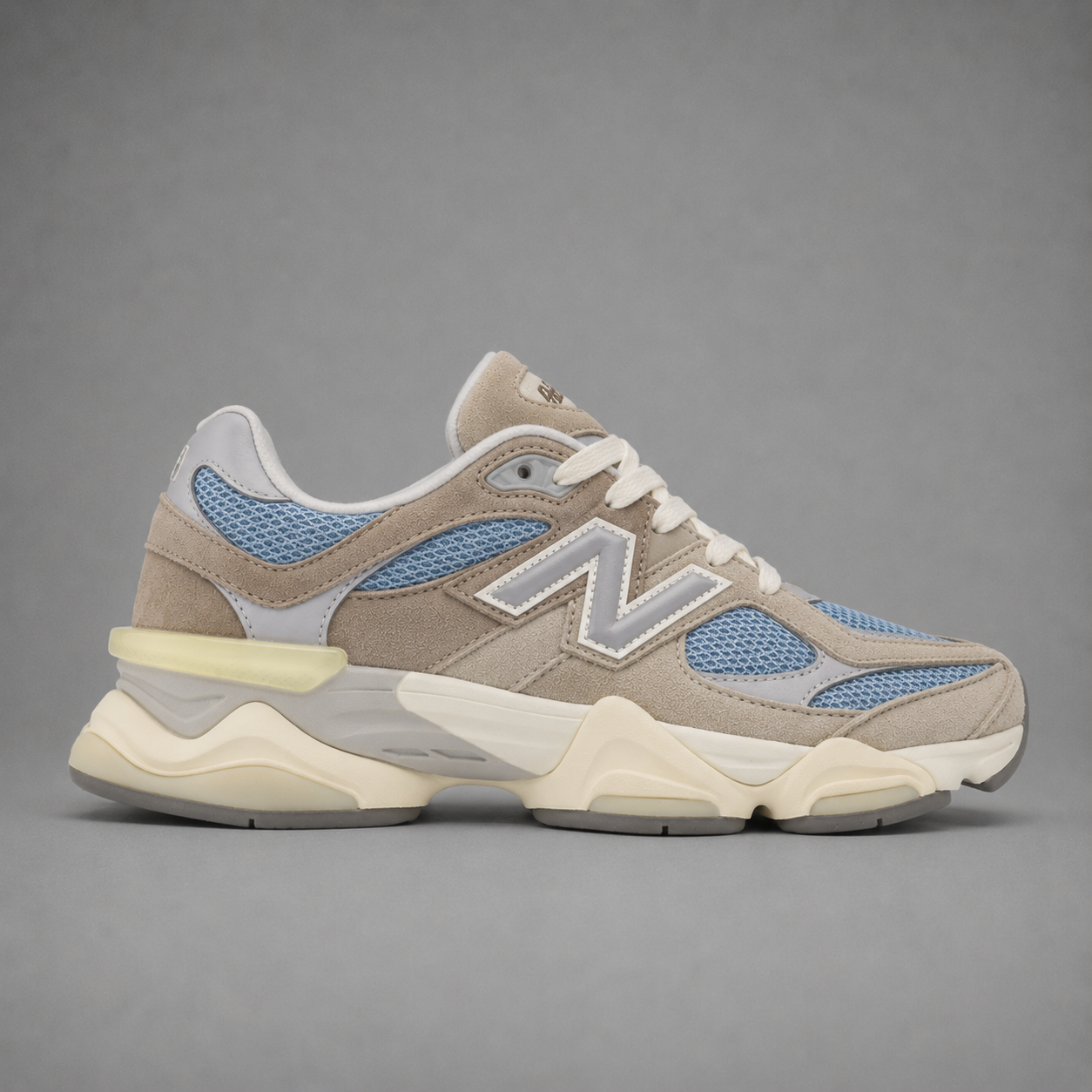 9060 Sand Sky – Beige Sable / Bleu Ciel / Crème