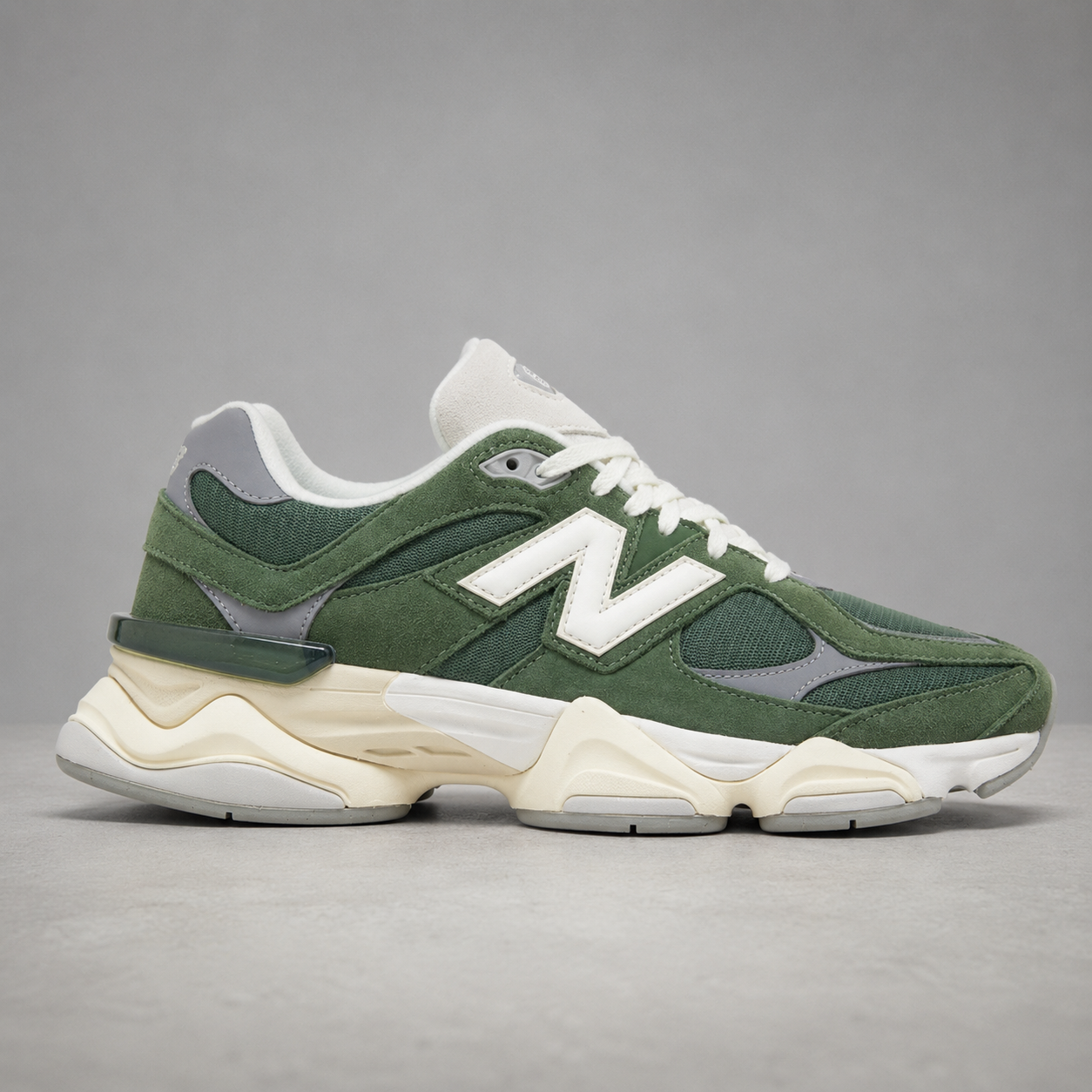 9060 Forest Green – Vert Forêt / Gris / Crème