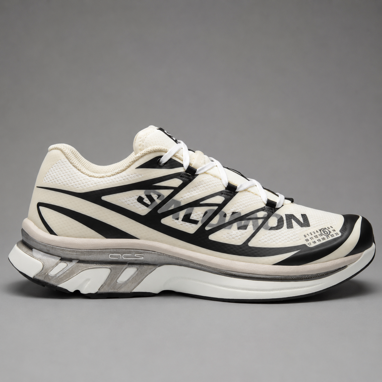 XT-6 Cream Black – Blanc Cassé / Noir / Gris
