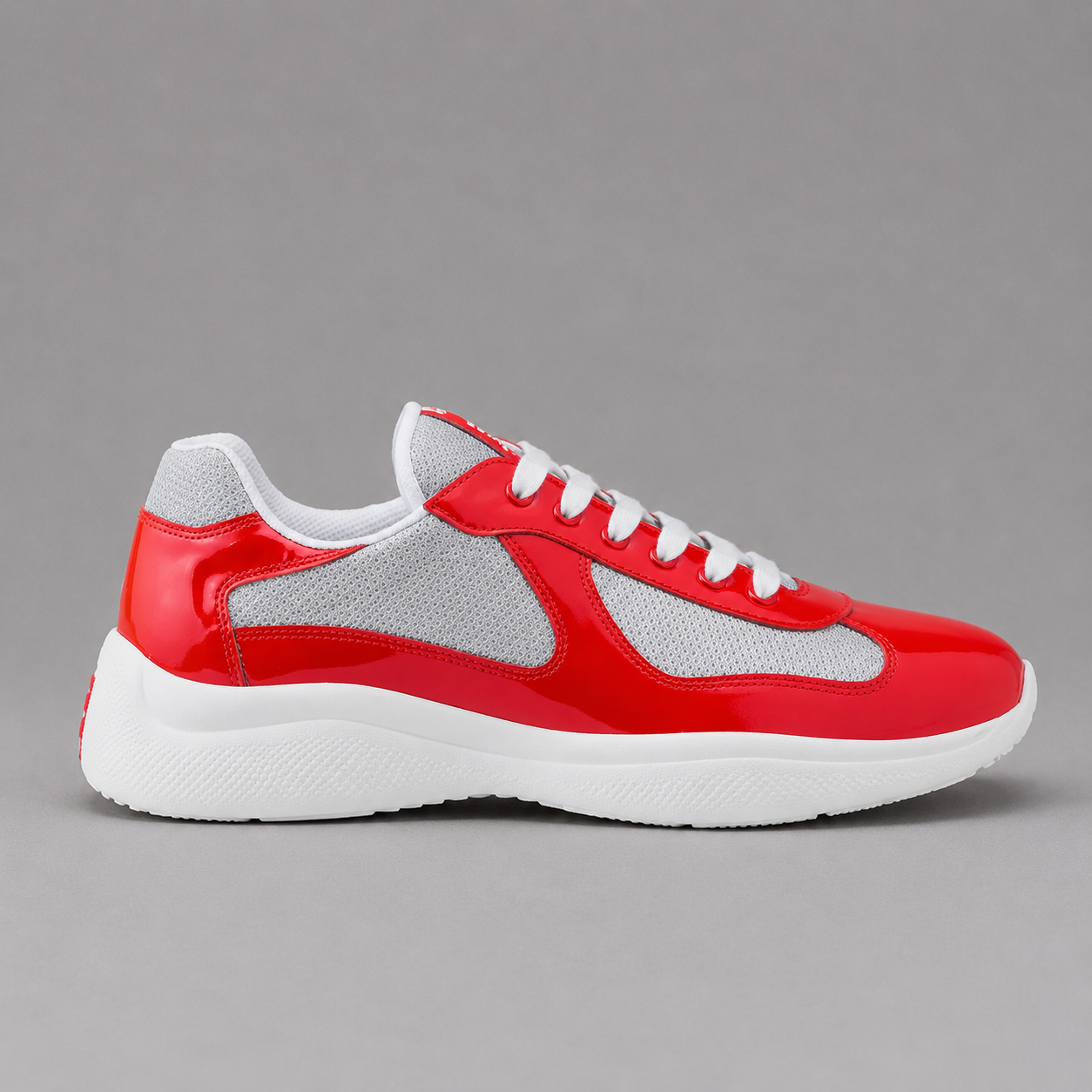 Cup America’s Red Patent – Rouge Verni / Blanc