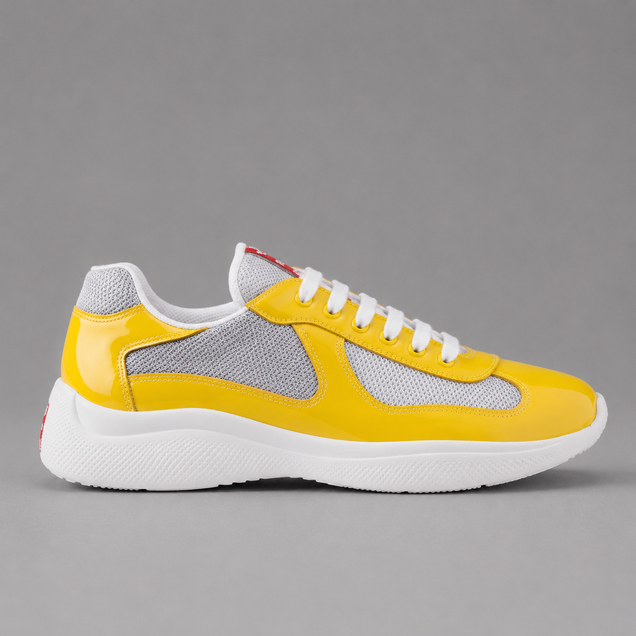 Cup America’s Yellow Patent – Jaune Verni / Blanc