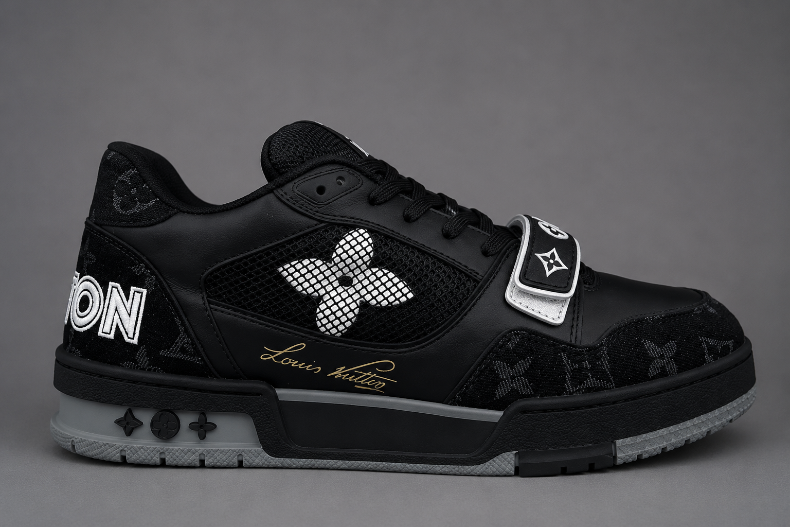 LV Trainer Black Monogram Flower – Noir / Gris