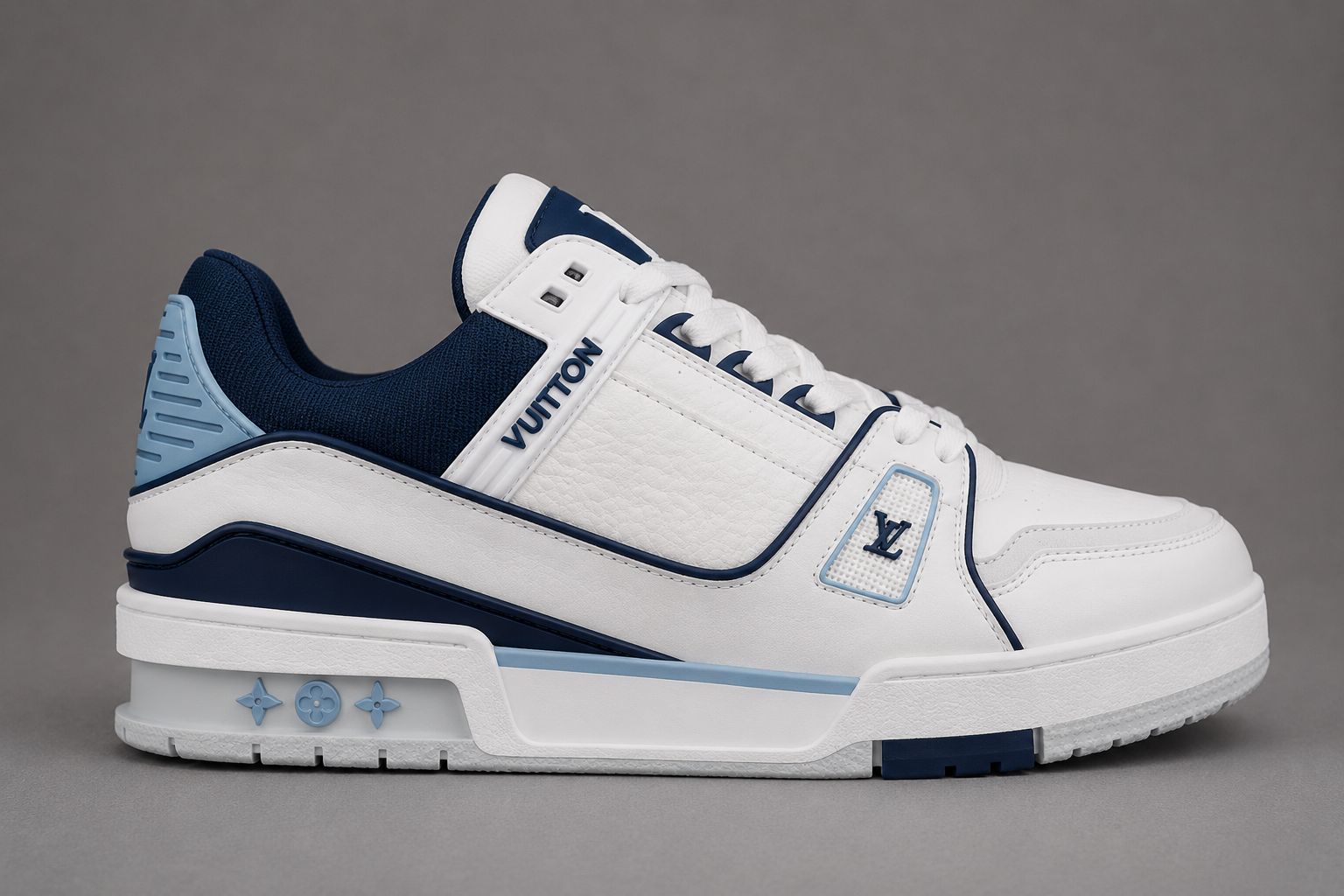 LV Trainer Sky Blue – Blanc / Bleu Glacier