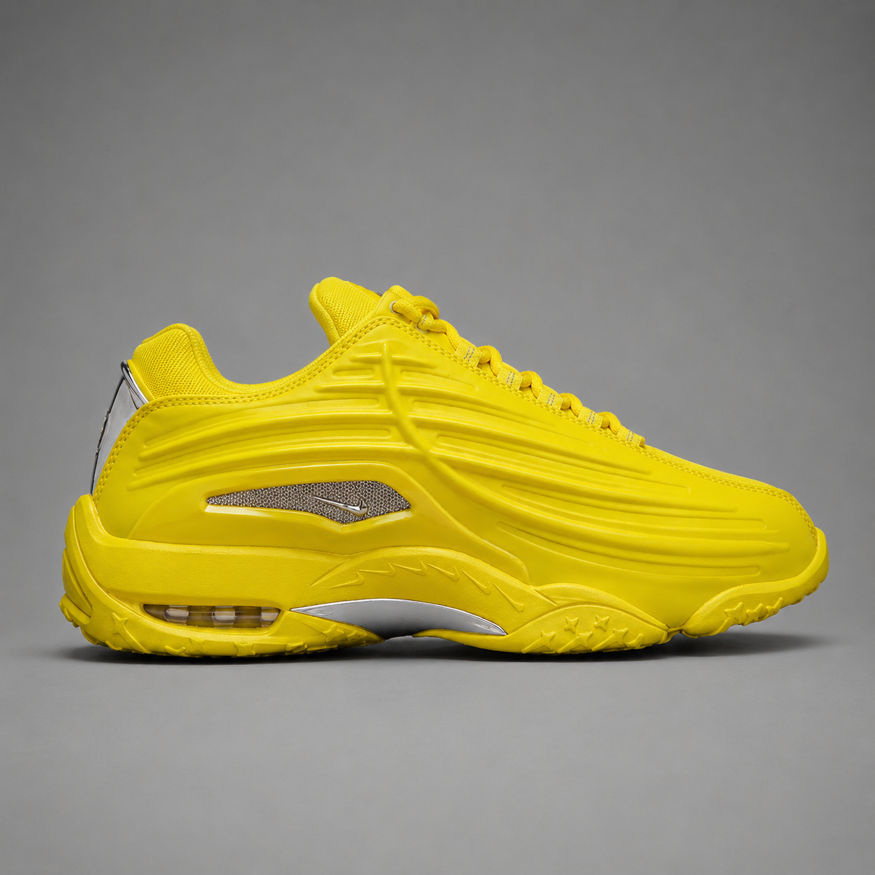 NOCTA Glide Volt Yellow – Jaune Volt / Chrome Argent