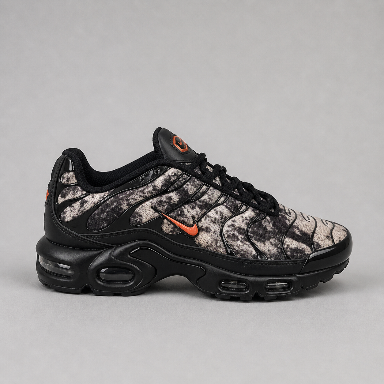 TN Black Orange Pattern – Noir / Orange / Motif