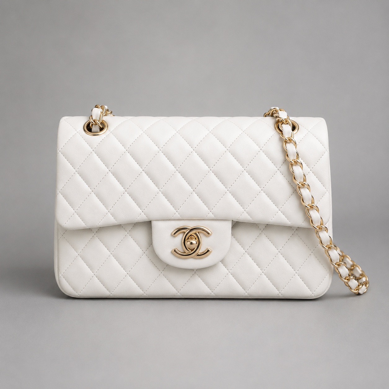 Classic Flap White Pearl – Chaîne Dorée